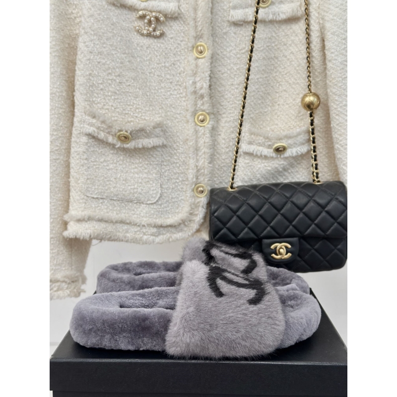Ch*el slippers